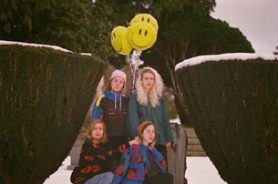 CHASTITY BELT | NEUES ALBUM I USED TO SPEND SO MUCH TIME ALONE | VIDEO DIFFERENT NOW JETZT