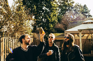 UNKNOWN MORTAL ORCHESTRA shares 