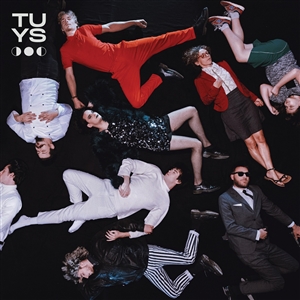 TUYS - A CURTAIN CALL FOR DREAMERS 143212